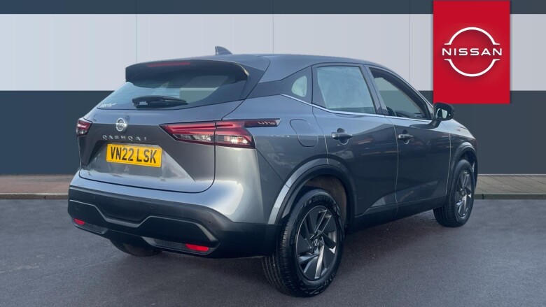 Nissan Qashqai 1.3 DiG-T MH Acenta Premium 5dr Petrol Hatchback